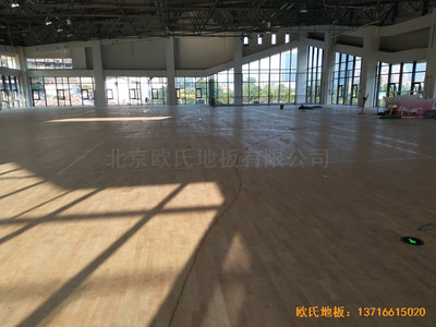 四川宜賓市臨港實(shí)驗(yàn)學(xué)校體育館體育地板鋪裝案例