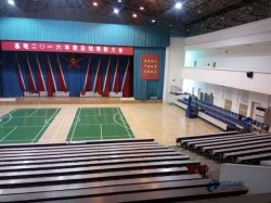 不錯體育場地地板施工流程